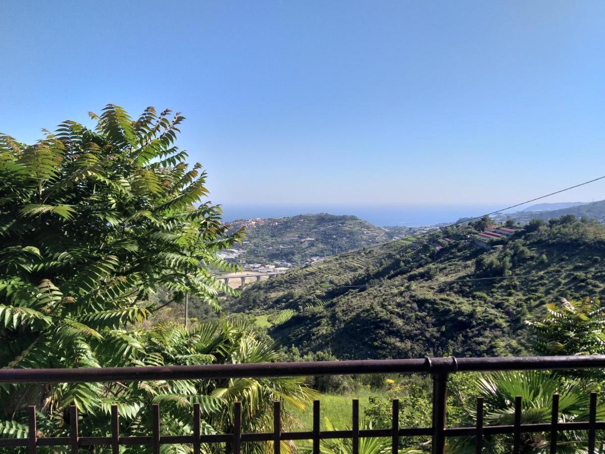 산레모 Detached House With Garden And Sea View 게스트하우스 외부 사진